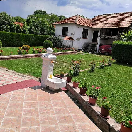 Kuca Mijalkovic Homestay *